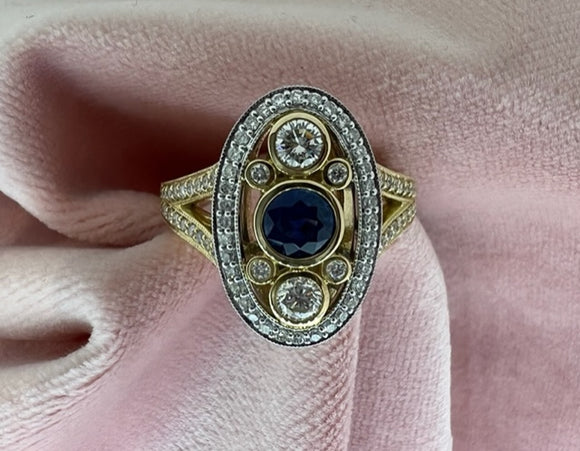 SAPPHIRE AND DIAMOND RING